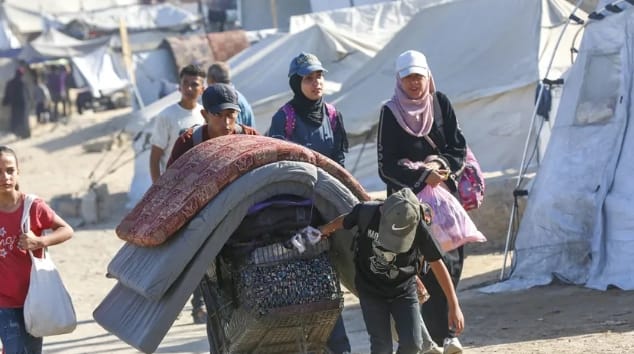 Gaza : Plus de 417 000 déplacés en deux mois, l’ONU dénonce des frappes dans les zones de refuge