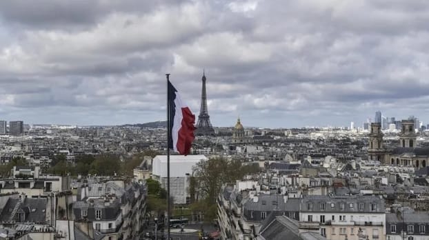 Tensions en Europe : la France condamne les incursions russes de drones et navires