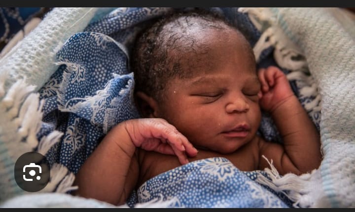 Yoff : Drame au cimetière, une jeune femme accusée d’avoir abandonné son nouveau-né après un accouchement solitaire
