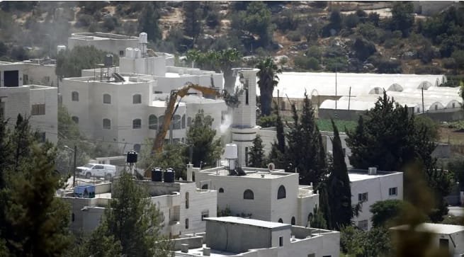 France : La LDH saisit la justice contre Airbnb et Booking.com pour « complicité de crimes de guerre »