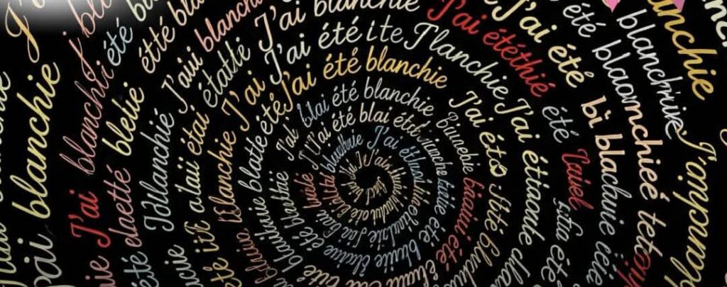 Quand le mensonge se refait une beauté : le blanchiment de l’info à l’ère du numérique