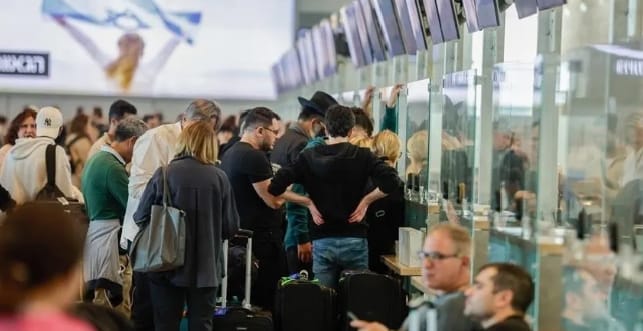 Israël confronté à une fuite massive de jeunes diplômés : plus de 82 000 départs en 2023