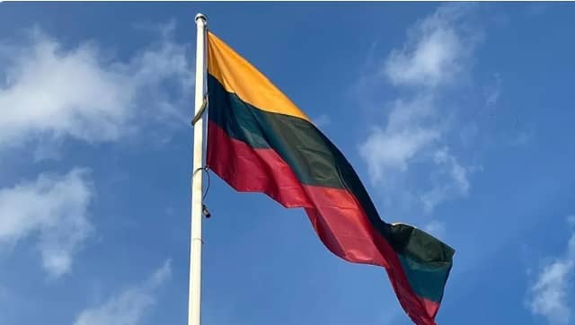 La Lituanie s’érige contre une rencontre Trump-Poutine : « Pas de place pour les criminels de guerre en Europe »