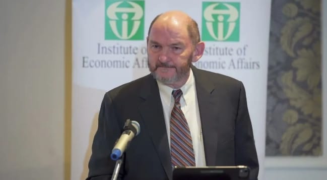 Dette cachée du Sénégal : Peter Doyle critique l’ancien président Sall et appelle à la transparence du FMI