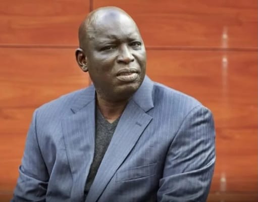 Affaire Madiambal Diagne : le journaliste arrêté en France après un mandat d’arrêt international