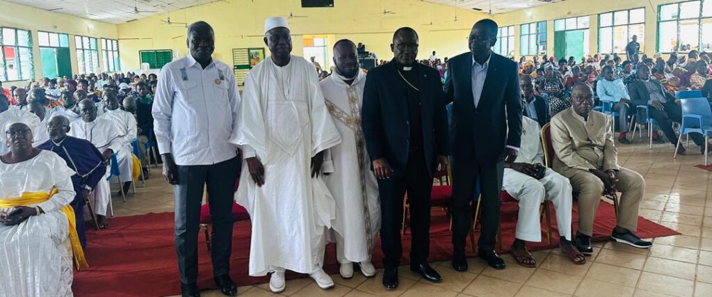 Présidentielle : Les Évangéliques de Côte d’Ivoire affichent leur soutien à Alassane Ouattara‎‎