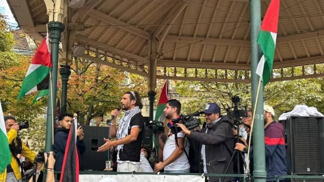 Omar Alsoumi, figure pro-palestinienne, interpellé à Paris : les ONG dénoncent une « dérive inquiétante »