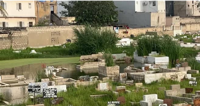 Yoff : un nettoyage du cimetière révèle des objets mystiques inquiétants