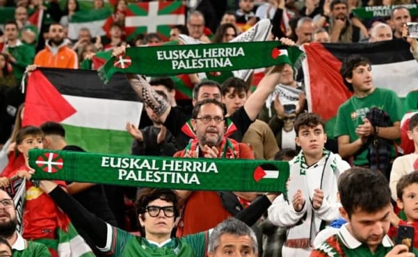 À Bilbao, la sélection palestinienne porte un message de paix à travers le football