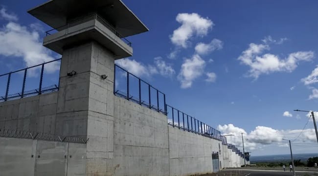 Rennes : un détenu se volatilise lors d’une sortie culturelle au planétarium