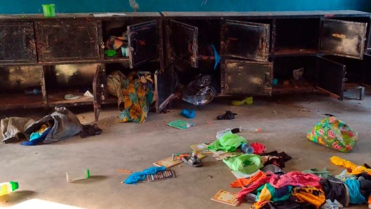 Nigeria : Pourquoi les écoles et prêtres catholiques sont devenus des cibles — Enquête au cœur d’une crise qui perdure