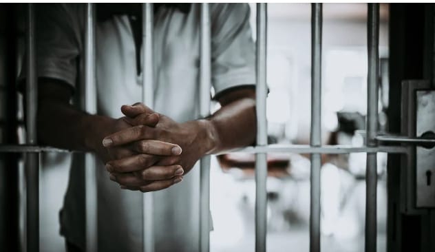 Fissel : Un élève échappe à la prison après avoir blessé un gendarme lors d’une bousculade