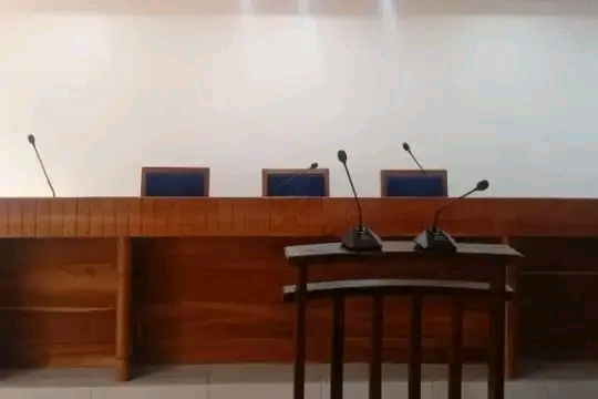 Cybercriminalité au Bénin: un prévenu avoue ses actes devant la CRIET et implore le pardon du juge