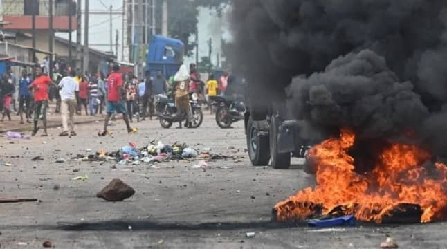 Siguiri sous tension : une manifestation nocturne vire au drame