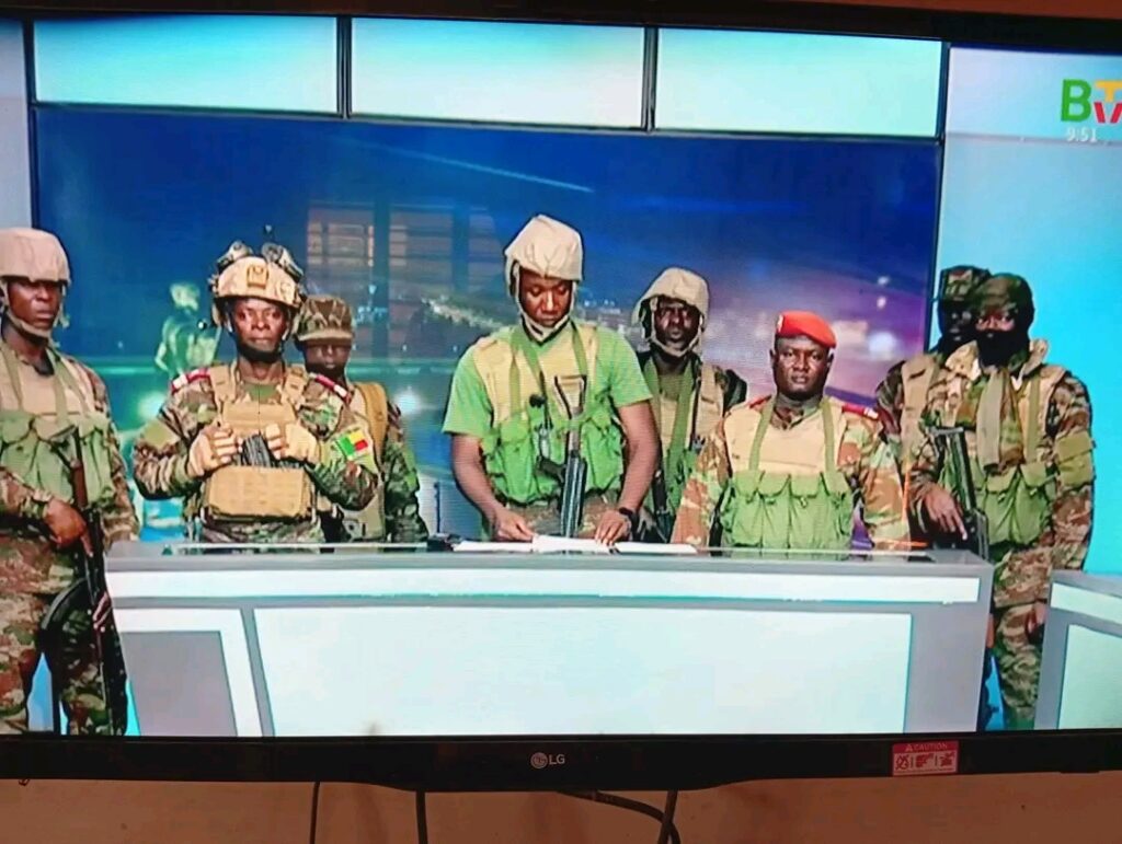 Tentative de coup d’État au Bénin: confusion à Cotonou après une déclaration militaire à la télévision nationale