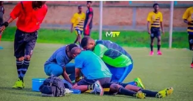 Drame sur un terrain burundais : un footballeur s’effondre et meurt en plein match