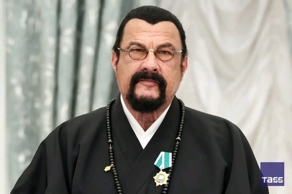Culture / Cinéma: Steven Seagal critique les stéréotypes dans les films américains