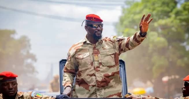 Mamadi Doumbouya appelle à l’unité et à la prospérité pour la Guinée