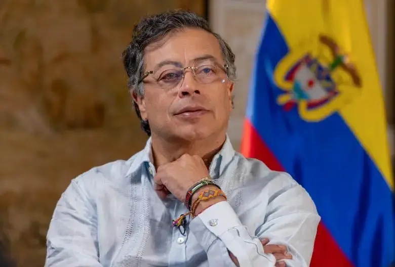 Colombie : Gustavo Petro menace de reprendre les armes face aux pressions américaines