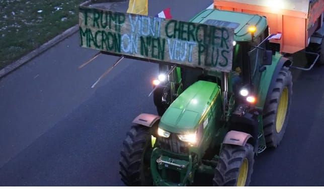 France : Les agriculteurs bloquent le sud de Lyon pour dénoncer la crise du monde rural