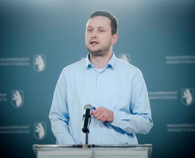 Groenland : face aux menaces américaines, le Premier ministre appelle au calme sans céder à la panique