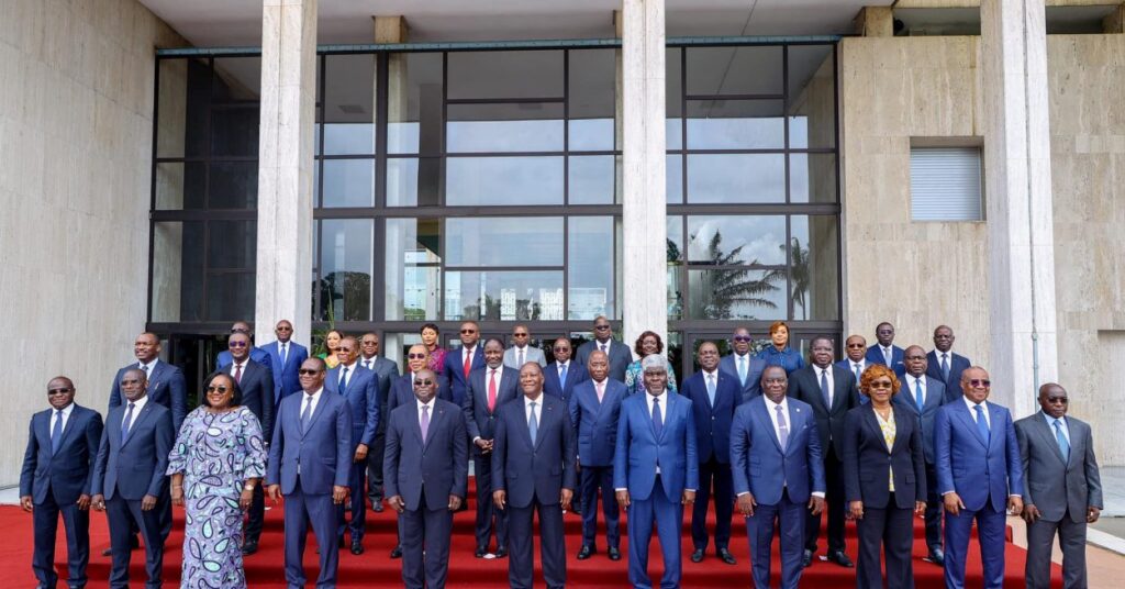 En Côte d’Ivoire, le gouvernement remet sa démission après les législatives