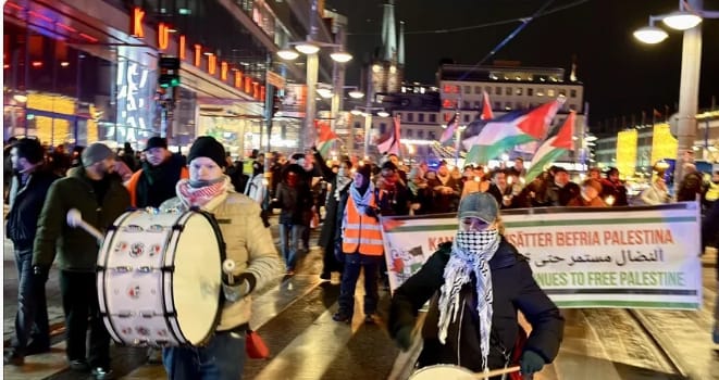 À Stockholm, la rue se mobilise contre la guerre à Gaza et l’ingérence américaine au Venezuela