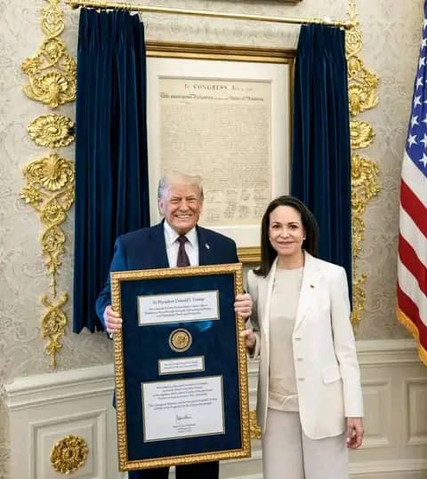 María Corina Machado offre sa médaille du prix Nobel de la paix à Donald Trump : un geste politique plus qu’un transfert de prix