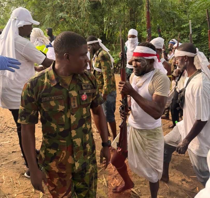 Nigeria : vague de redditions dans le Sud-Est, l’armée affirme un tournant dans la lutte contre les militants