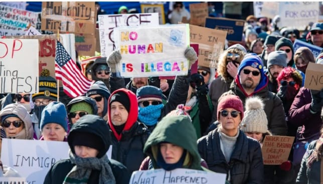 États-Unis : Washington accélère la fin du statut de protection temporaire avec ultimatum et prime au départ