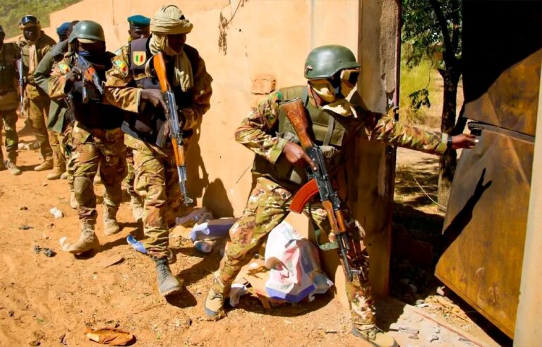 Mali : l’armée annonce avoir déjoué deux attaques de groupes armés à Mopti et Gao.