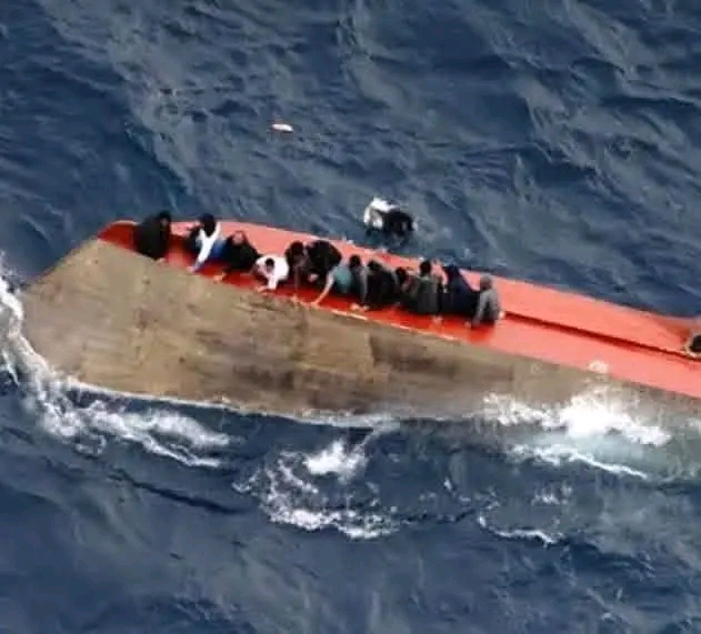 Au moins 70 migrants sont portés disparus après le chavirement d’une embarcation au large de la Libye