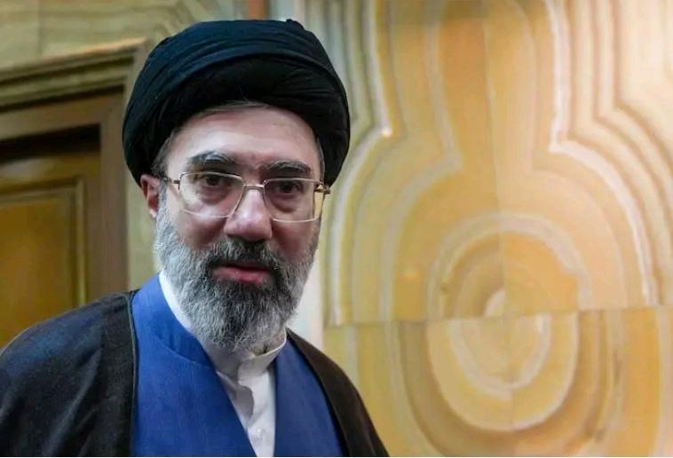 Iran : le guide suprême Mojtaba Khamenei grièvement blessé mais toujours aux commandes