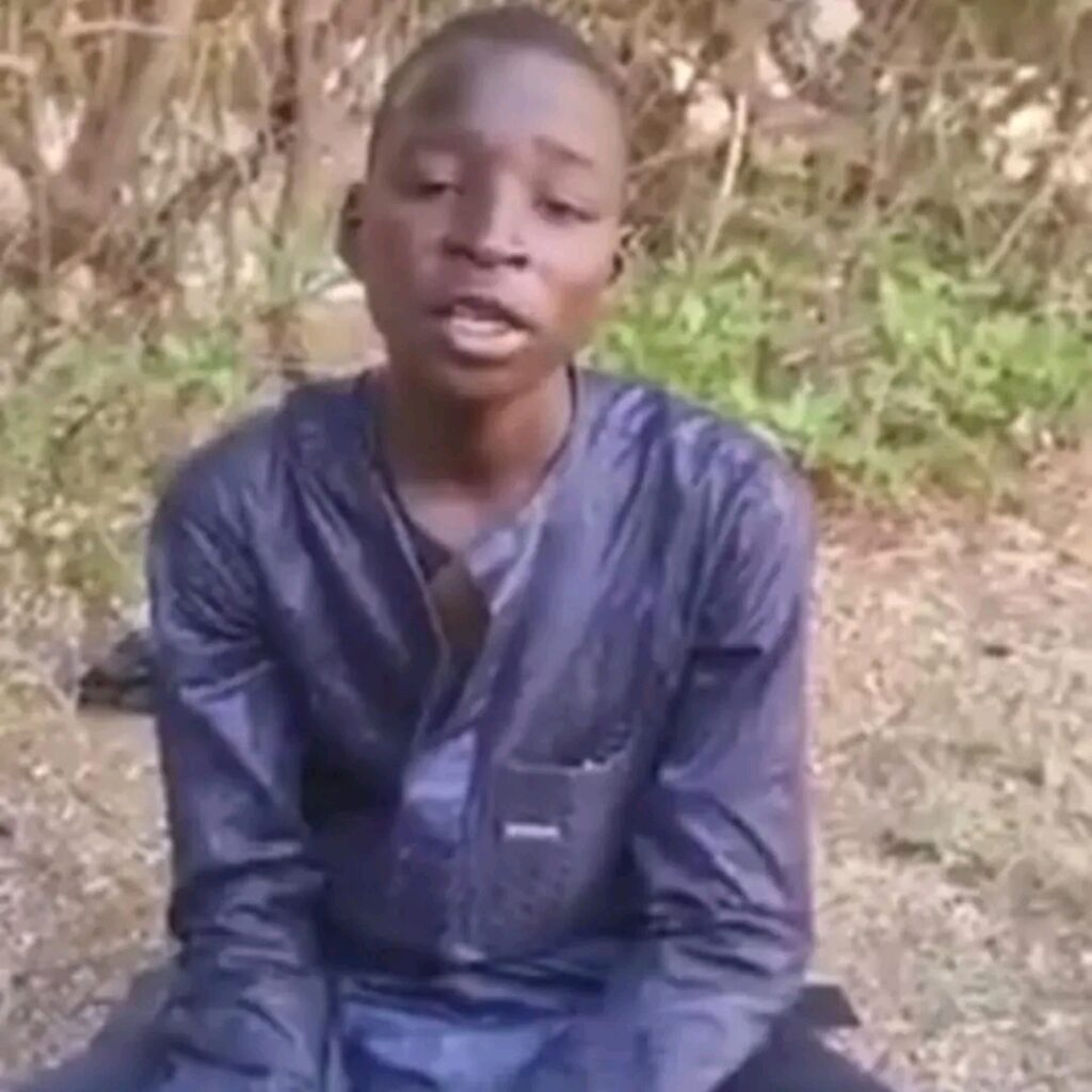 Nigeria : un adolescent de 15 ans arrêté et accusé de soutien au terrorisme.