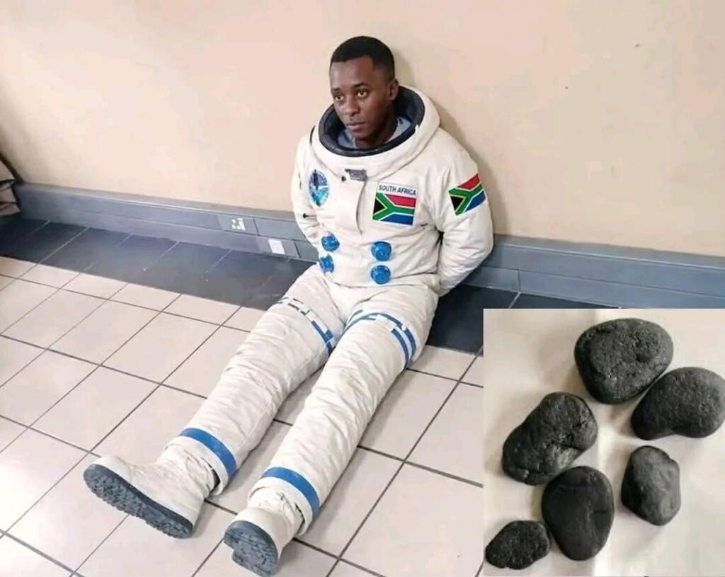 Afrique du Sud : un faux astronaute arrêté pour vente de “pierres lunaires” à des passants