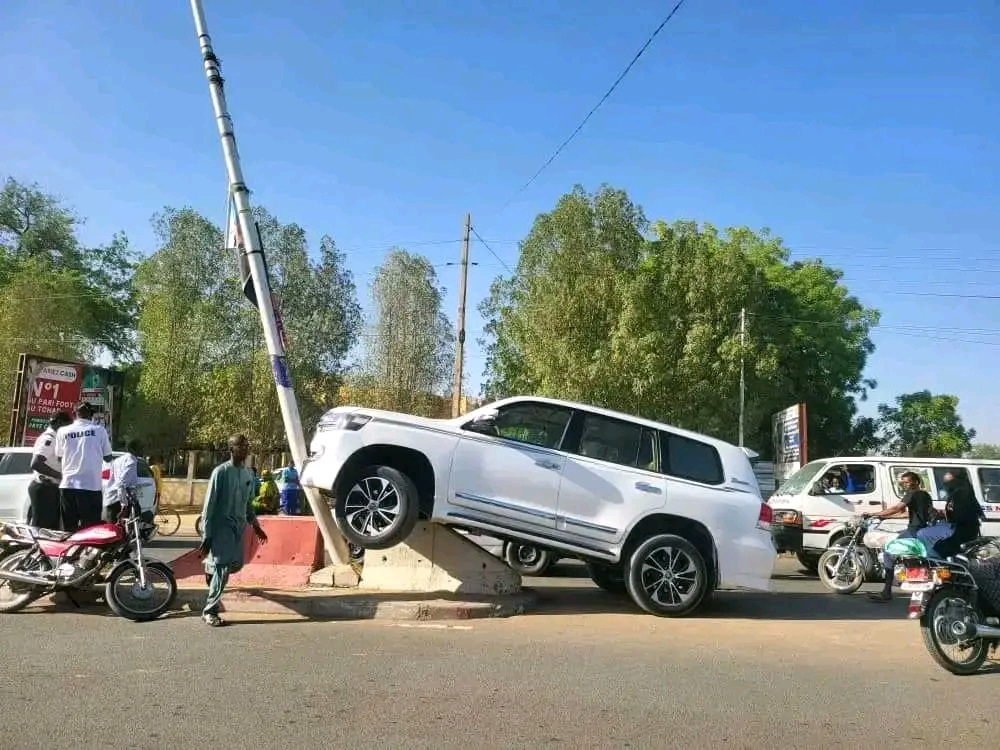 Tchad : un conducteur disparaît après avoir percuté un poteau électrique à Moursal