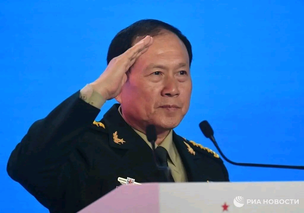 Chine : l’ex-ministre de la Défense Wei Fenghe condamné à mort pour corruption