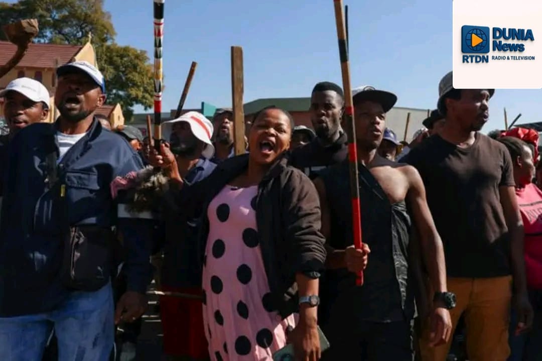 Afrique du Sud : Des opérations anti-immigration ravivent les craintes d'une nouvelle vague de violences xénophobes