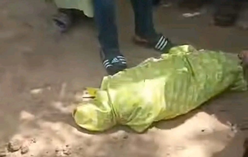 Tchad : Des suspects surpris en train d’enterrer clandestinement le corps mutilé d’un enfant