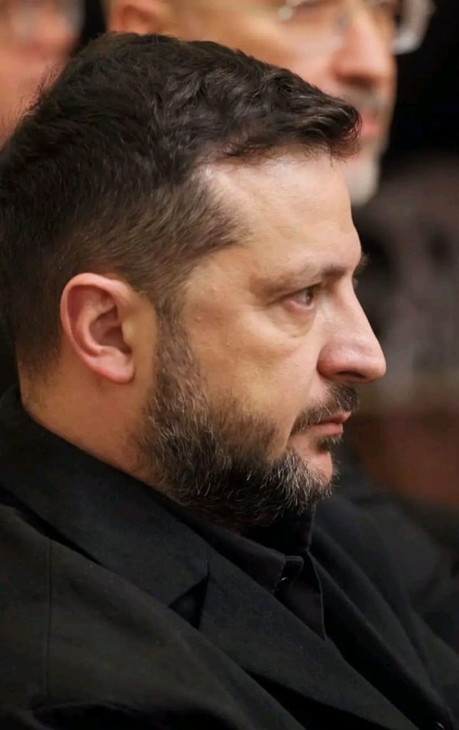 Ukraine : Zelensky dénonce une vaste attaque de drones russes et appelle à une réaction internationale
