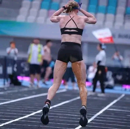 Pékin : Victime de diarrhée en pleine course, l'Australienne Joanna Wietrzyk s'est imposée lors d'une étape de Coupe du monde d'Hyrox