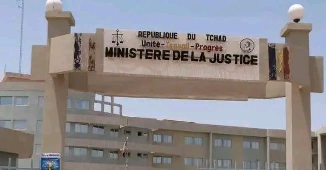 Tchad : il vole huit paires de chaussures, la justice le rattrape.