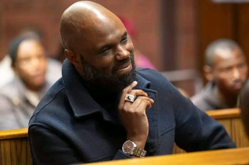Affaire Kémi Séba : la justice sud-africaine rejette l’argument diplomatique, l’activiste reste détenu