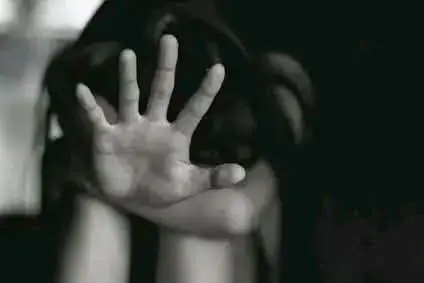 Bénin : 7 ans de prison contre un tailleur pour des atteintes sexuelles sur une fillette de 12 ans